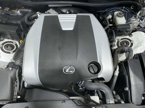 Used 2016 Lexus IS 300 AWD w/ Navigation System Package image 9