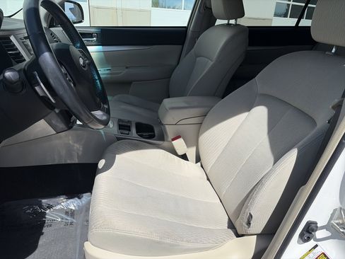 Used 2012 Subaru Outback 2.5i Premium w/ All-Weather Pkg AWD/4WD image 14