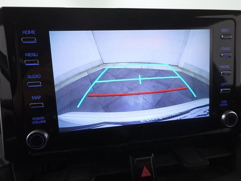 Used 2020 Toyota Corolla LE image 17