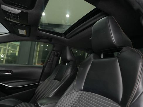 Used 2021 Toyota Corolla XSE image 17