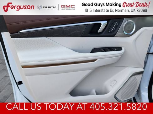 New 2026 Buick Enclave Avenir w/ Super Cruise Package AWD/4WD image 13