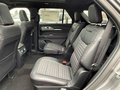 New 2026 Ford Explorer ST-Line w/ ST-Line Street Pack image 14