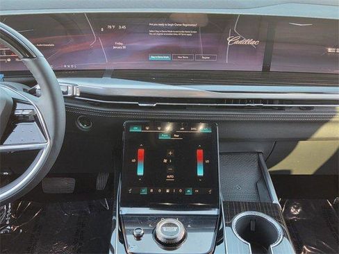 New 2026 Cadillac Escalade Luxury image 17