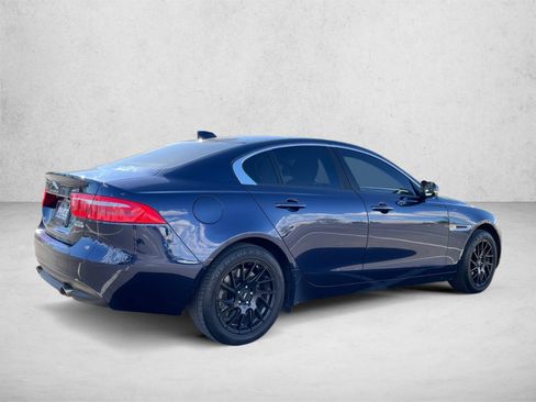Used 2018 Jaguar XE Premium AWD/4WD image 5