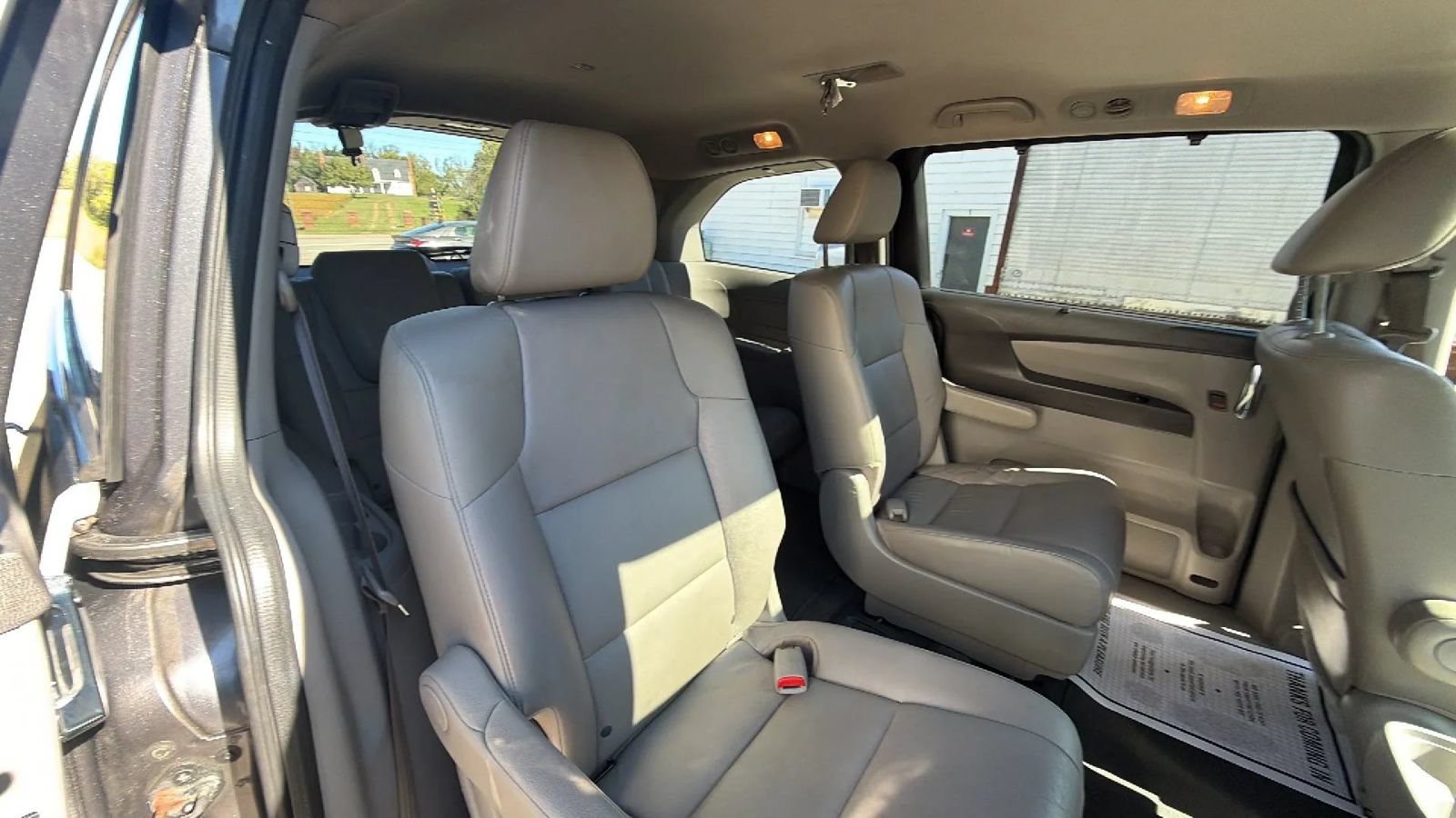 Used 2014 Honda Odyssey EX-L image 40
