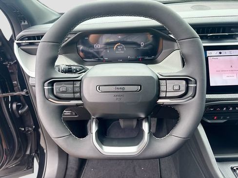 New 2026 Jeep Cherokee Laredo AWD/4WD image 8