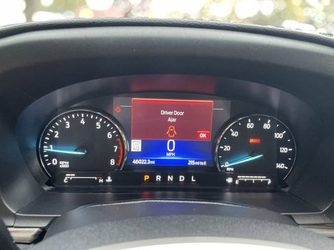 Used 2023 Ford Explorer Limited image 14