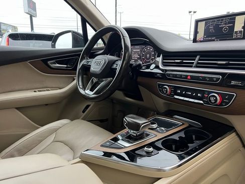 Used 2017 Audi Q7 3.0T Prestige image 34