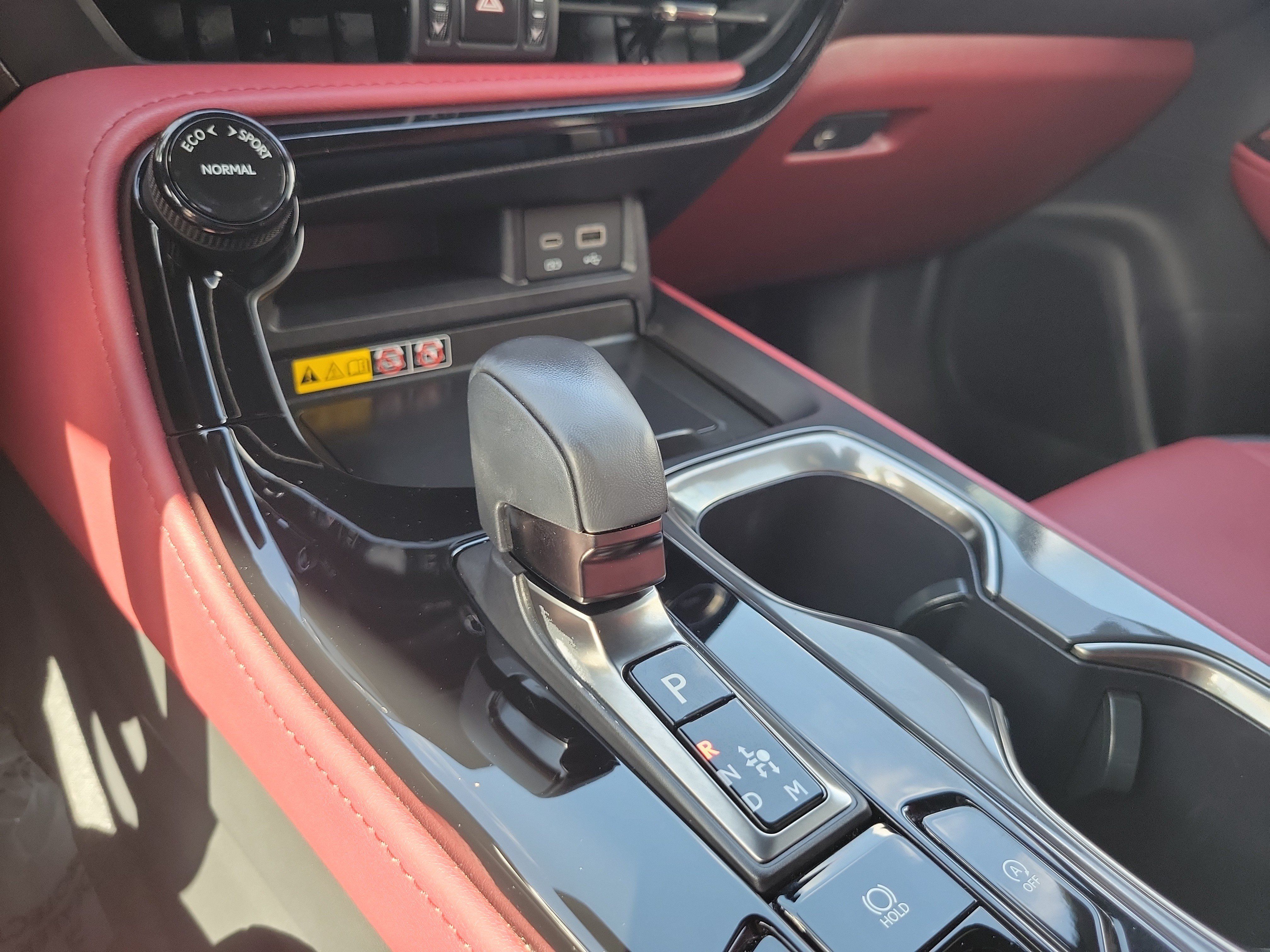 Used 2025 Lexus NX 250 FWD w/ Accessory Package (K3) image 23