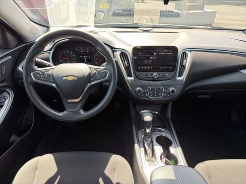 Used 2024 Chevrolet Malibu LT FWD image 16