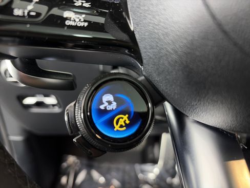 Certified 2025 Mercedes-Benz GLC 43 AMG AMG GLC 43 image 36