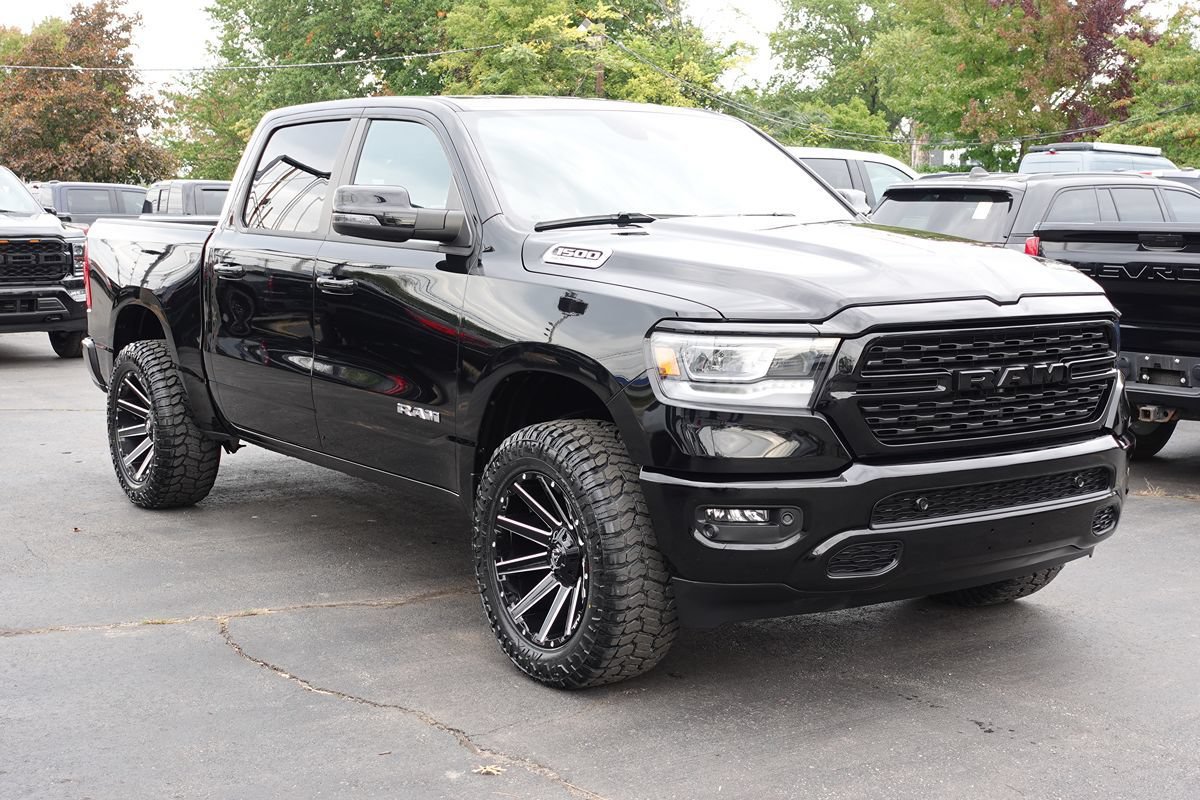 Used 2023 RAM 1500 Big Horn AWD/4WD image 4