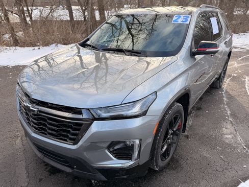 Used 2023 Chevrolet Traverse Premier w/ Redline Edition image 7