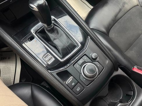 Used 2021 MAZDA CX-5 Touring image 44