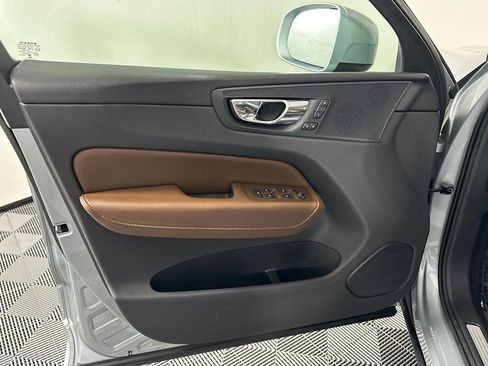 Used 2018 Volvo XC60 T5 Inscription image 27