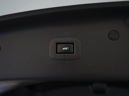 Used 2019 INFINITI QX80 Limited w/ All-Season Package image 35