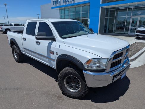 Used 2011 RAM 2500 ST w/ ST Popular Equipment Group AWD/4WD image 4