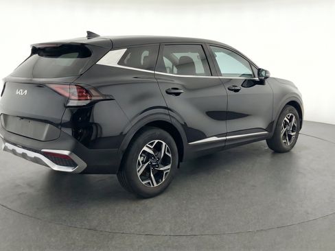 Used 2025 Kia Sportage LX FWD image 9