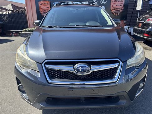Used 2017 Subaru Crosstrek 2.0i Limited AWD/4WD image 3