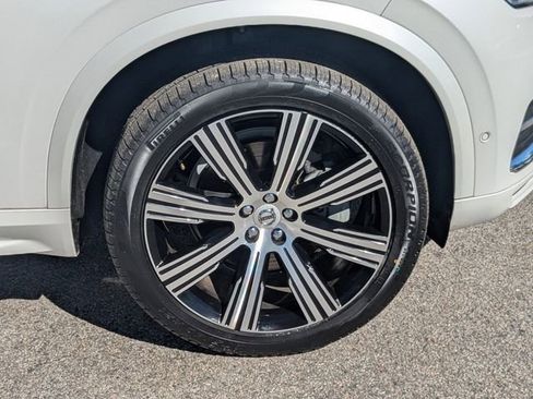 Certified 2023 Volvo XC90 B6 Ultimate w/ Protection Package Premier AWD/4WD image 14