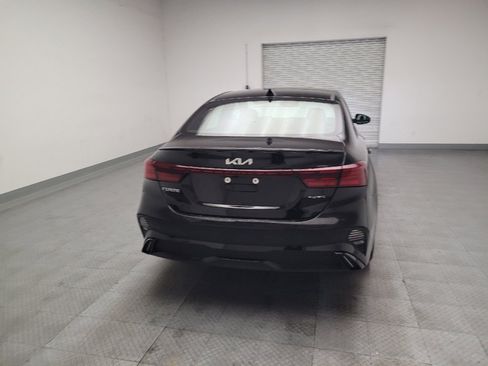 Used 2023 Kia Forte GT-Line w/ GT-Line Premium Package FWD image 7