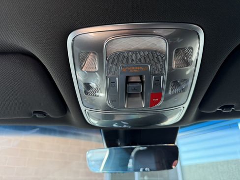 Used 2025 Genesis GV60 RWD image 25