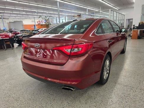 Used 2015 Hyundai Sonata SE FWD image 4