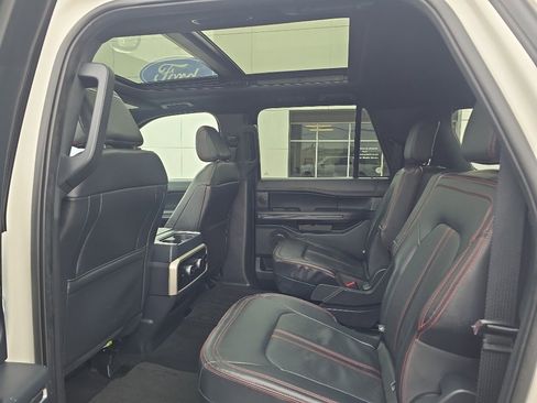 Used 2024 Ford Expedition Max Limited image 19