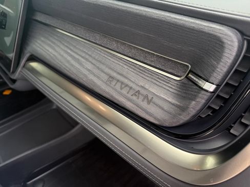 Used 2023 Rivian R1S Adventure AWD/4WD image 56