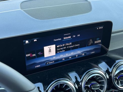 New 2026 Mercedes-Benz GLB 250 4MATIC image 16