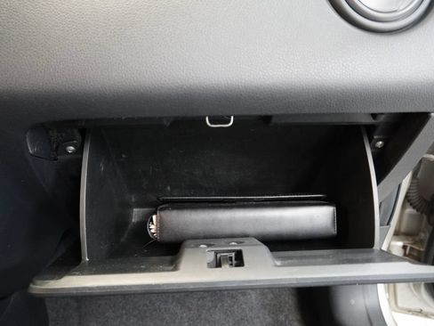 Used 2008 Suzuki SX4 Sedan FWD image 32