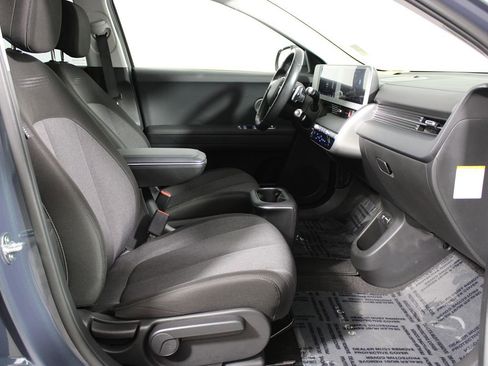 Used 2024 Hyundai Ioniq 5 SEL image 11