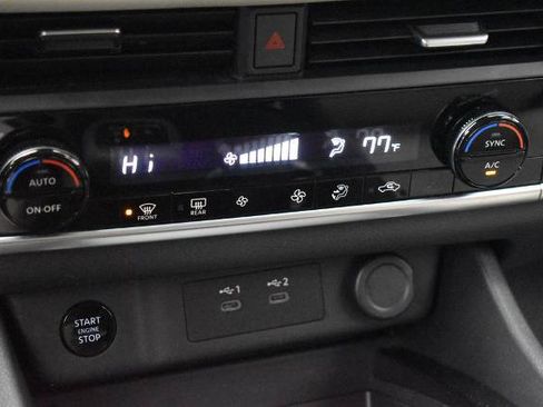 Certified 2024 Nissan Rogue SV AWD/4WD image 17