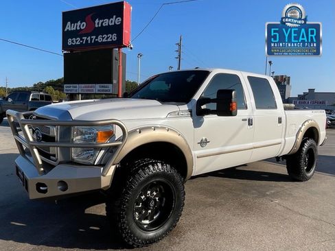 Used 2015 Ford F250 Platinum w/ FX4 Off-Road Package AWD/4WD image 1