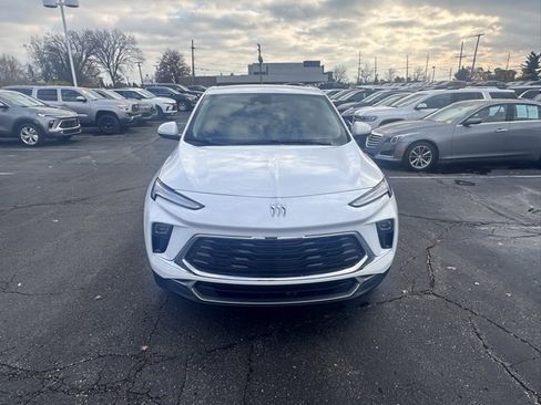 Certified 2026 Buick Encore GX Preferred w/ Comfort Package image 8