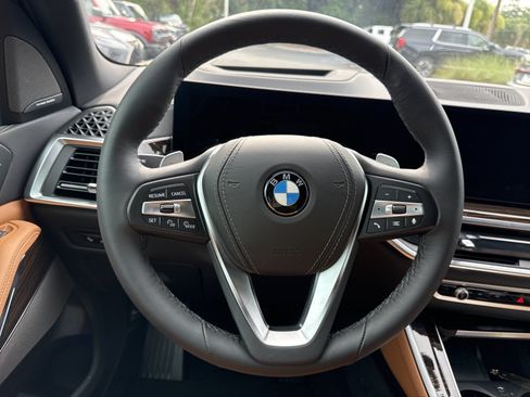 Used 2026 BMW X5 xDrive40i AWD/4WD image 15