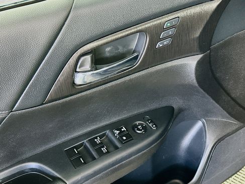 Used 2014 Honda Accord EX-L image 15