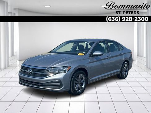 Used 2024 Volkswagen Jetta SE FWD image 1