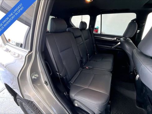 Used 2022 Lexus GX 460 Premium w/ Premium Plus Package AWD/4WD image 36