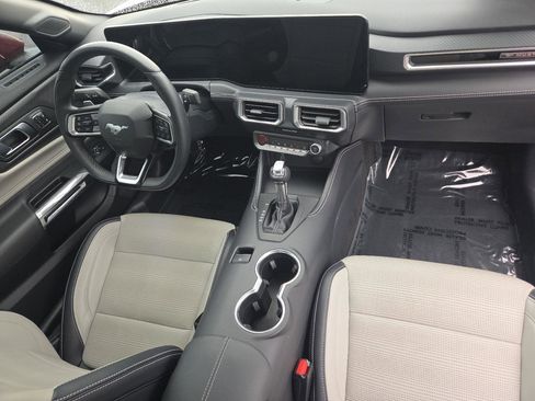 Used 2025 Ford Mustang GT Premium RWD image 19
