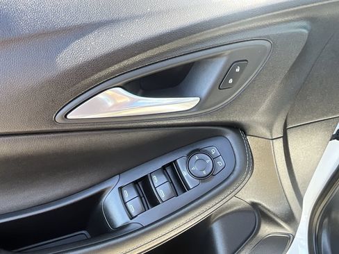 Used 2024 Buick Encore GX Preferred FWD image 20