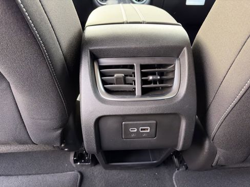 Used 2025 Chevrolet Blazer LT image 12