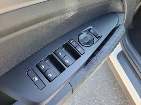 New 2026 Kia Sportage LX w/ LX Convenience Package FWD image 20