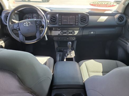 Certified 2022 Toyota Tacoma SR image 15