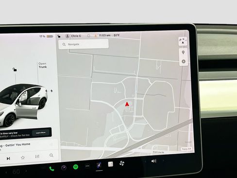 Used 2022 Tesla Model Y Long Range image 12