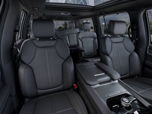 New 2026 Jeep Grand Wagoneer Limited AWD/4WD image 16