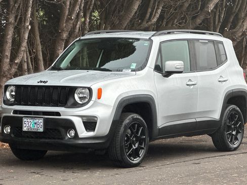 Used 2020 Jeep Renegade Altitude image 8
