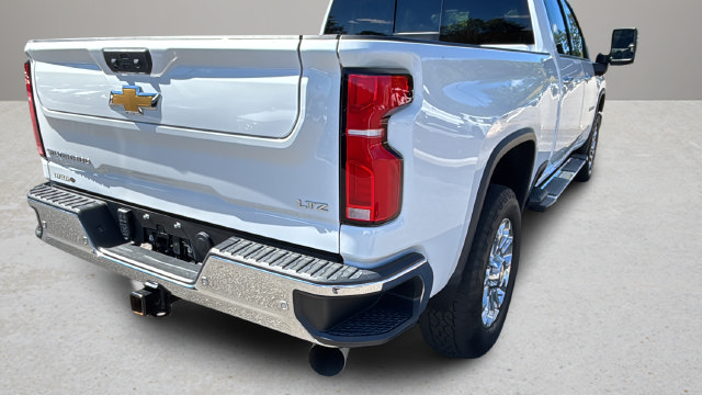 Used 2024 Chevrolet Silverado 2500 LTZ w/ LTZ Premium Package AWD/4WD image 44