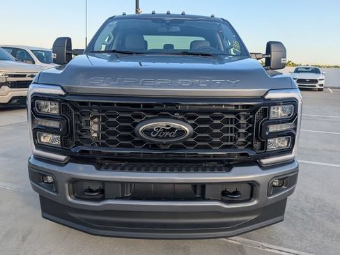 New 2026 Ford F250 XLT w/ XLT Premium Package AWD/4WD image 3