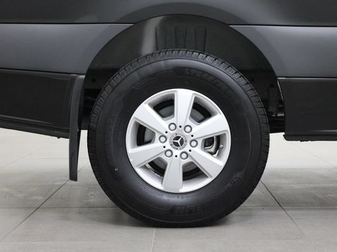 New 2024 Mercedes-Benz Sprinter 2500 image 8